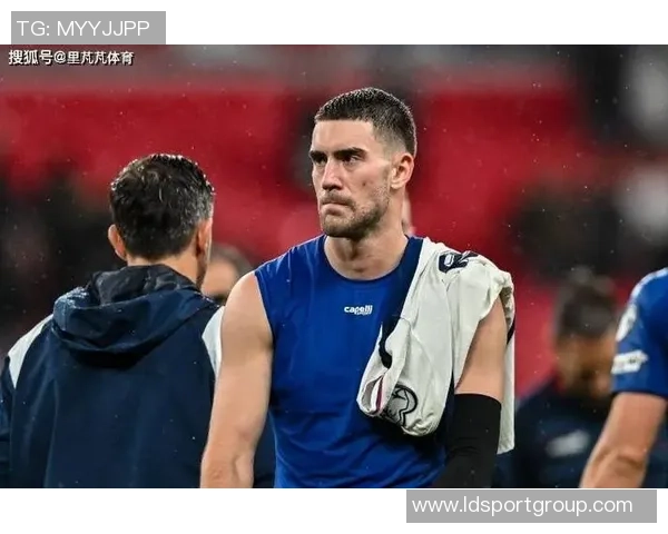 弗拉霍维奇合同明夏到期意甲赛季表现平平年薪高达1200万