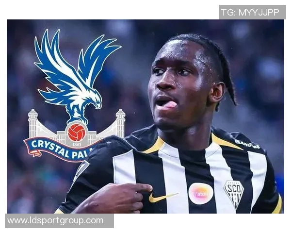 德天空报道水晶宫与昂热就S谢里夫转会进行深入谈判潜在费用达2500万欧元