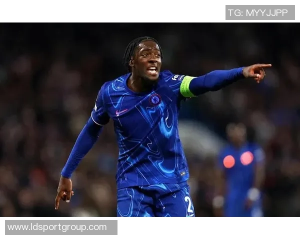 切尔西内部讨论决定在转会窗口寻找新中卫以增强防线实力